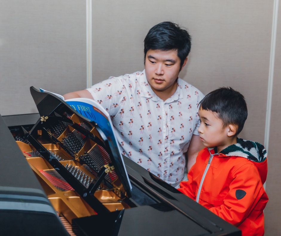 An image of a    Beginner Piano Lessons by AvaMusic